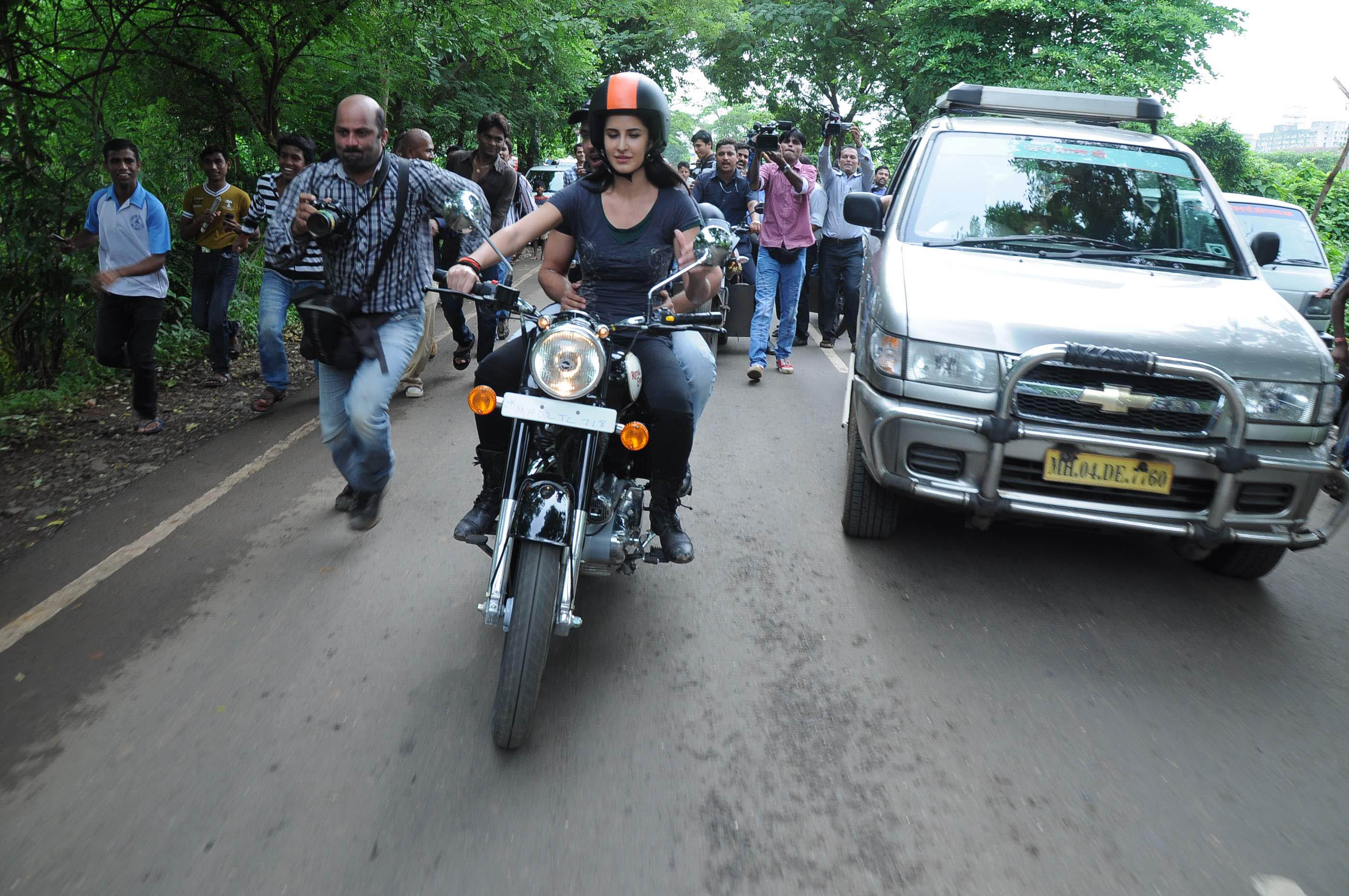 Katrina Kaif takes Hrithik for a ZNMD Bike Ride pictures | Picture 48807